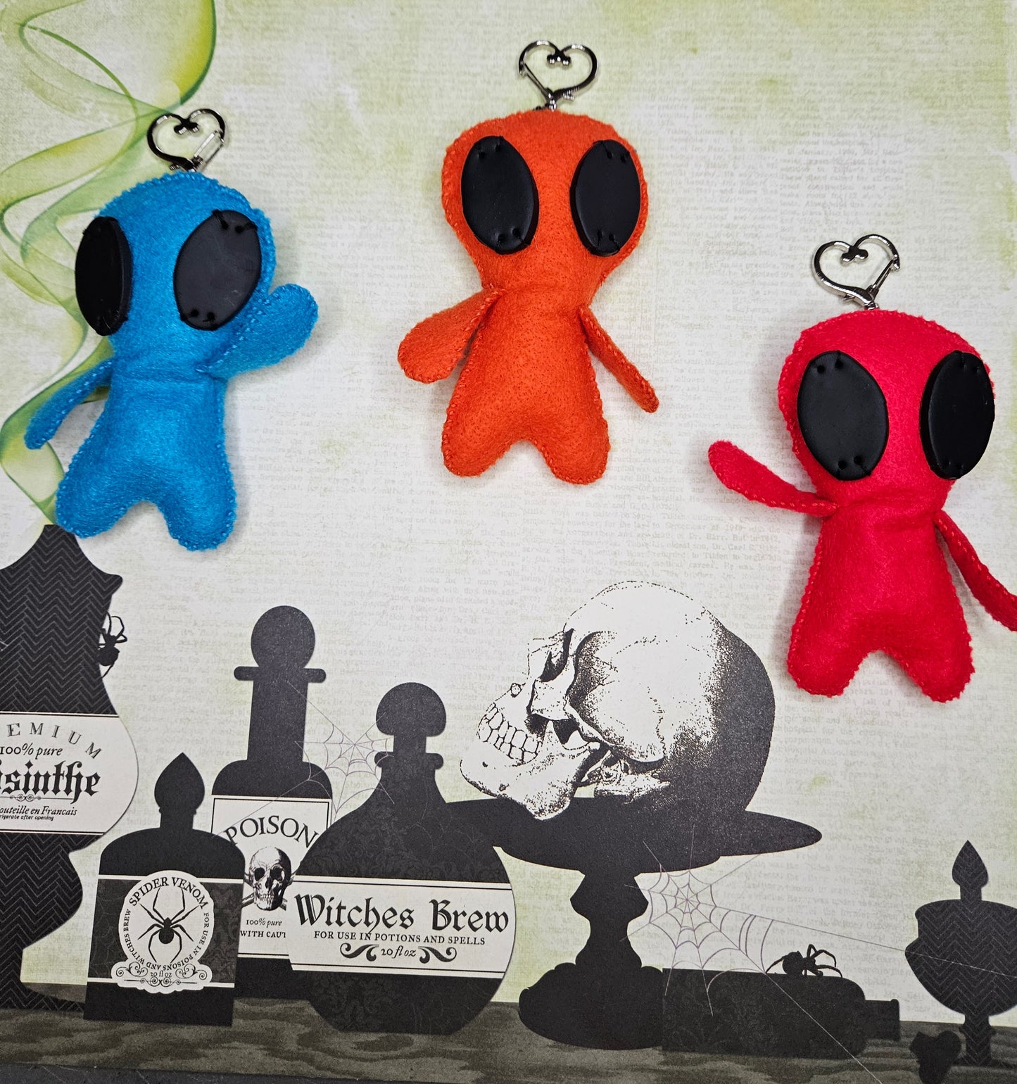 Felt keychain Alien